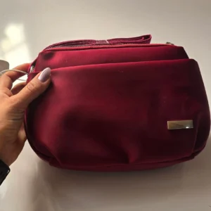 کیف دخترانه قرمز