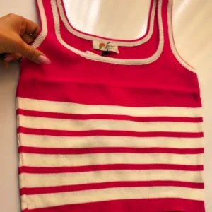 کراپ راه راه صورتی