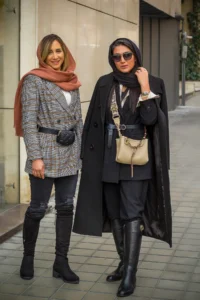 استایل روزمره شیک با لباس ساده