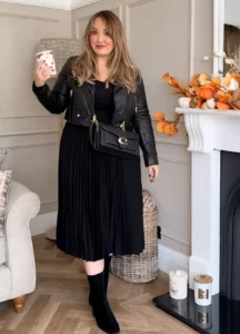 مدل مانتو  رنگ تیره برای افراد چاق 